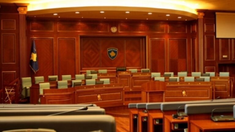 20 deputetët e komuniteteve joshumicë