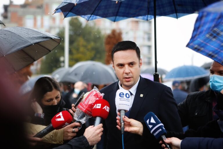 Abdixhiku pret që në LDK të ketë unitet për votimin e Vjosa Osmanit për presidente