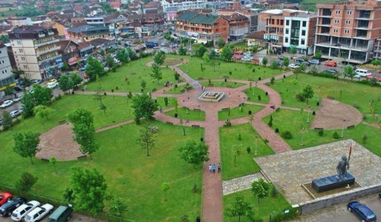 Malishevë: U dënuan për parking në vend të gabuar, kërcënojnë policin: “E dimë kur rrin ti, do ta shohësh”