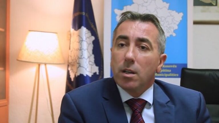 Komunat të gatshme për financim të stafit shëndetësor, kërkojnë që vaksinimi të kryhet edhe në vikend