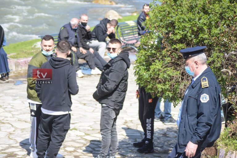 Brenda një dite 829 gjoba për qytetarët që nuk respektuan masat anti Covid