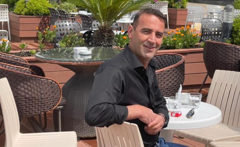 “Heshtje zgjedhore” -Daut Haradinaj ndan fotografi nga Shqipëria një ditë para procesit zgjedhor