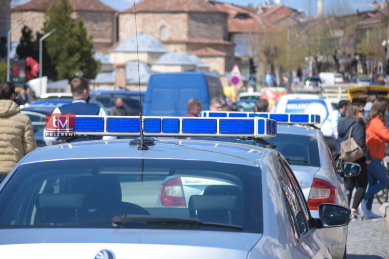 I mituri nga Prizreni theret me thikë nga një bashkëmoshatar