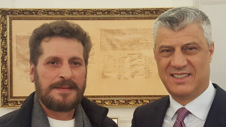 Flet personi që la Kosovën për Thaçin: Pa çlirimtarët nuk po vjen pranvera e as nuk po çelin lulet