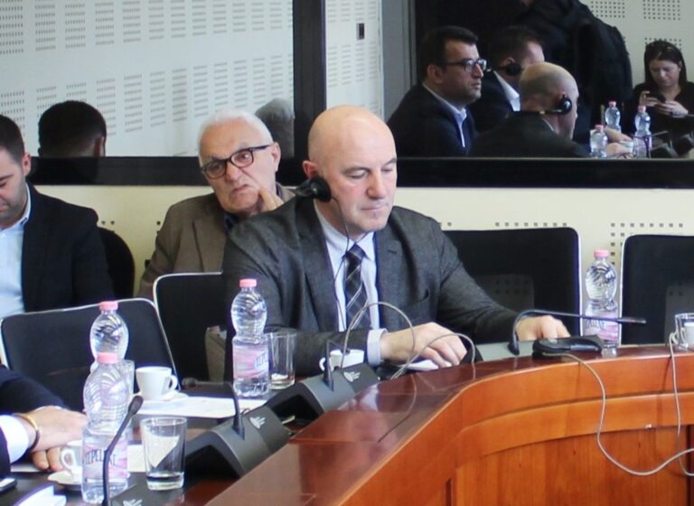 LAJMI I FUNDIT: Adem Hodza pritet të votojë për Presidentin sot