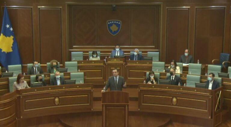 Kurti: Po të ishte vaksina e Pfizerit apo Modernas nuk do e merrja i pari