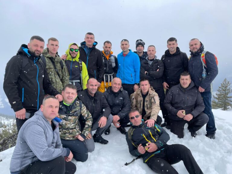 AAK injoron situatën me çështjen e presidentit, vendosin të mos shkojnë në Kuvend