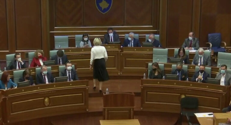 Kuvendi shkon në pauzë 30 minutëshe