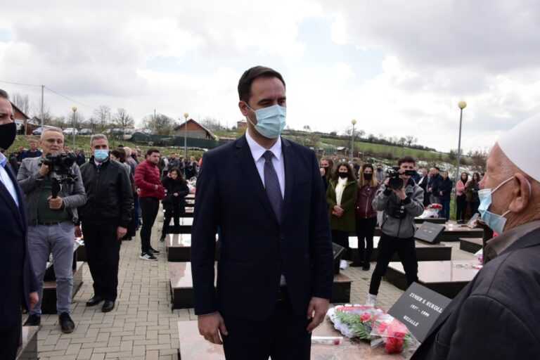 Konjufca: Nuk do të ketë stabilitet në rajon pa i pranuar Serbia krimet e kryera në Kosovë