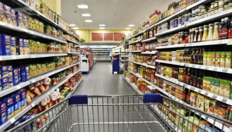 Çmimet e mallrave pritet të regjistrojnë rënien më të madhe që nga pandemia