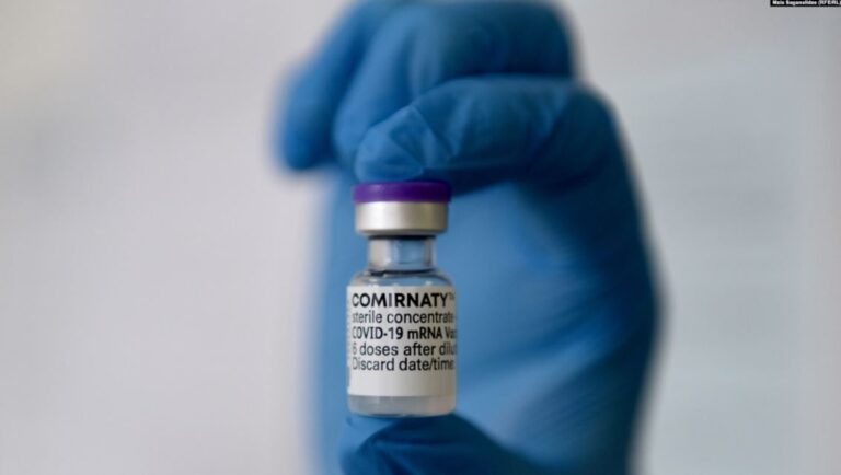 Pfizer: Edhe gjashtë muaj pas imunizimit, vaksina ka efikasitet të lartë