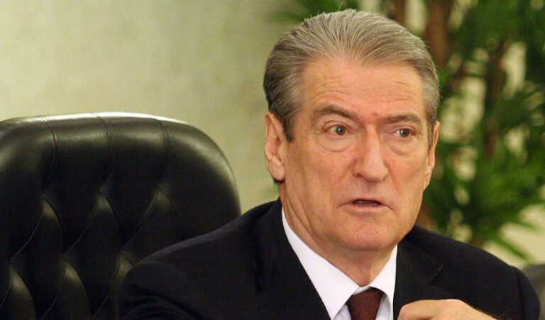 Berisha: Marrëveshja për lëvizjen e lirë të qytetarëve me Kosovën ishte qesharake