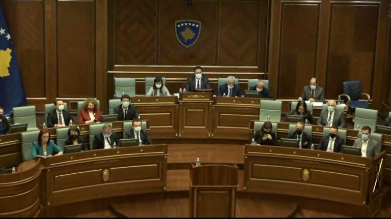 82 deputetë në seancën për zgjedhjen e presidentit