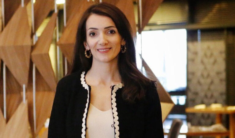 Mjekiqi, Kurtit: Absurditet të favorizoni kandidatë për deputetë në Shqipëri