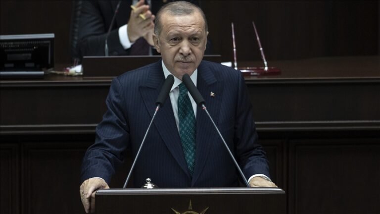 Turqia synon ta ulë numrin e rasteve me COVID-19 deri në fund të Ramazanit