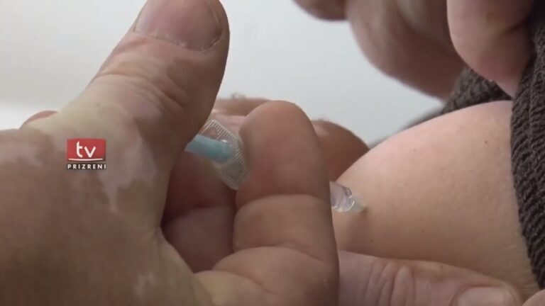 Të moshuarit kritikojnë Qeverinë për vaksinat: Po ndihemi të rrezikuar