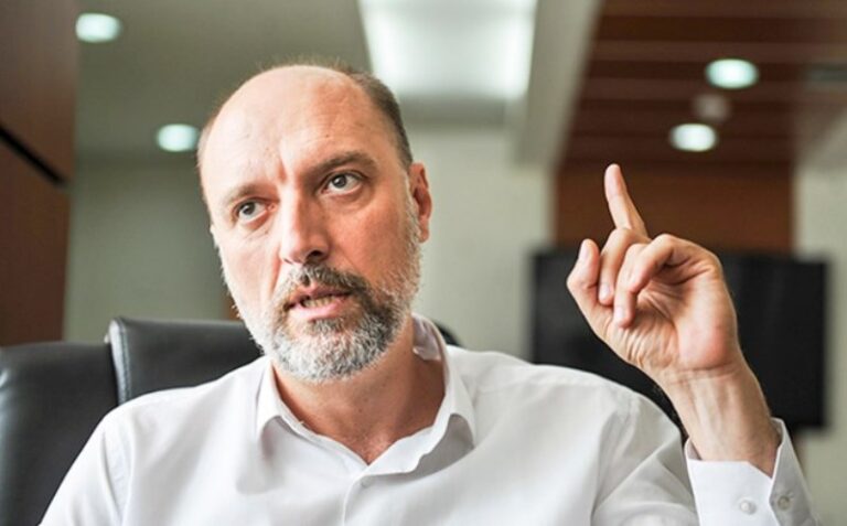 Ymeri i reagon Kurtit: I theve hundët që në betejën e parë