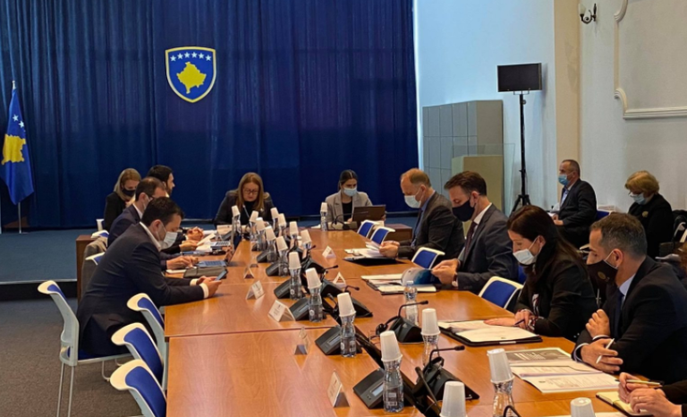 Ministri Vitia nuk raporton në komision, shkak agjenda e ngjeshur