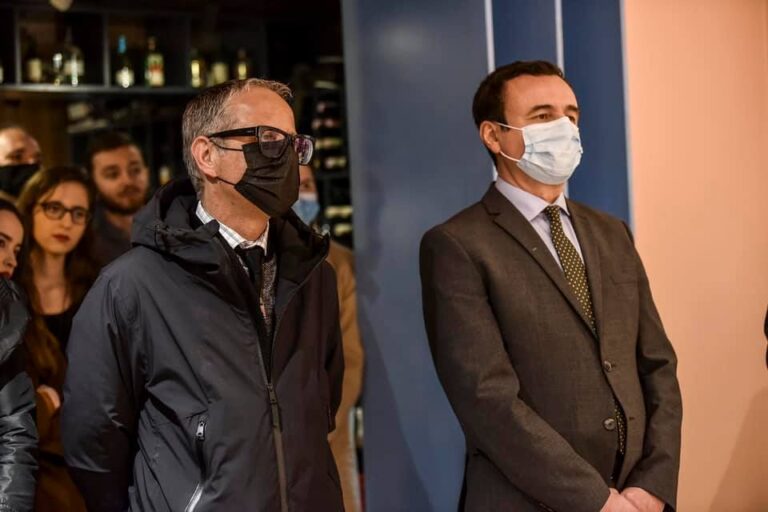 Deputeti i PDK-së me akuza ndaj Arben Vitisë: Po fshihen viktimat e COVID-19, numri i të vdekurve është edhe më i madh