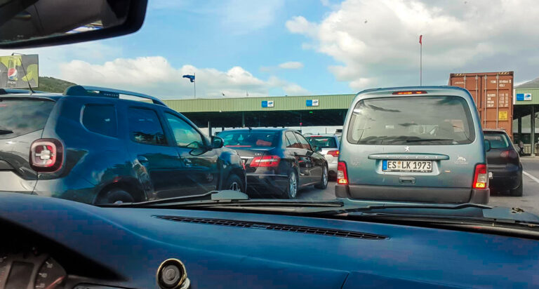 Fundjava e zgjatur, mbi 50 mijë kosovarë kaluan në Shqipëri