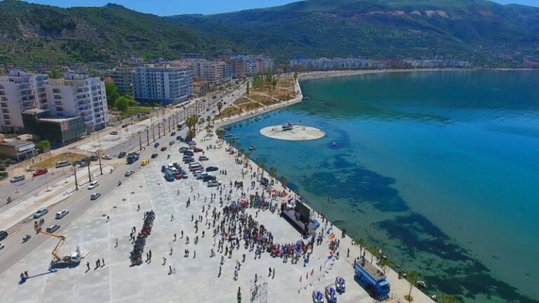 Bukuritë e Vlorës, destinacion mahnitës për turistët (Video)