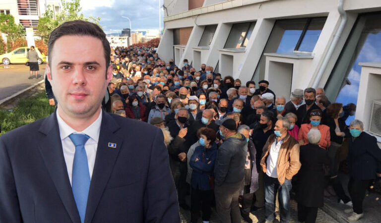 Vaksinimi tek 1 Tetori, Abdixhiku: Papërgjegjësi – një qeveri e tërë në gjumë