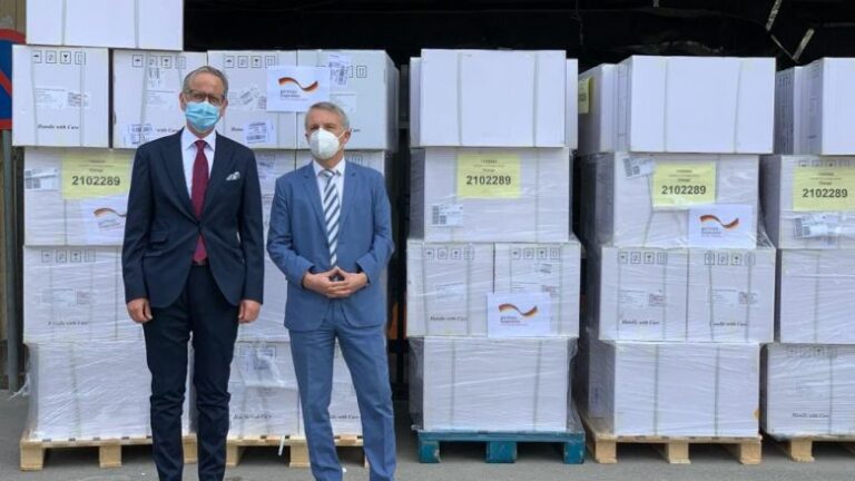 Gjermania i dhuron Kosovës 150 mijë teste rapid antigjen COVID-19