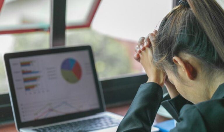 OBSH: Shqipëria, ndër vendet me vdekshmërinë më të lartë në Evropë nga orët e gjata të punës