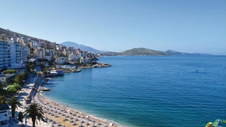 Saranda pa krah pune, hotelet dhe restorantet të shqetësuar për mungesën e personelit