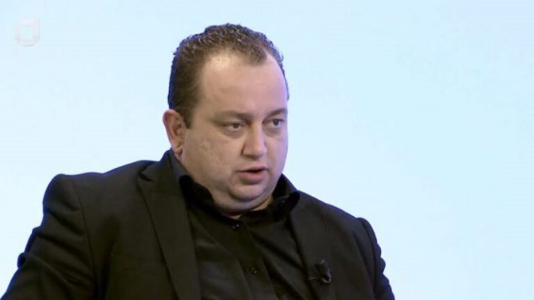 Arben Ahmeti: Dil Albin, mos u struk, trego, prano dhe përballu!