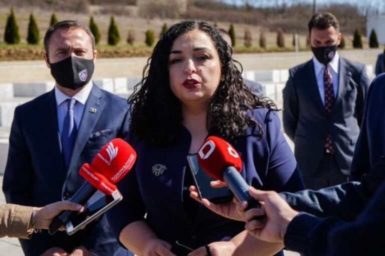 24 maji, dita e Presidentit, Osmani nderon Rugovën