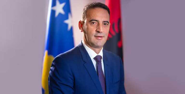 Haradinaj: Qeveria askund në programin qeverisës nuk përmend vaksinat