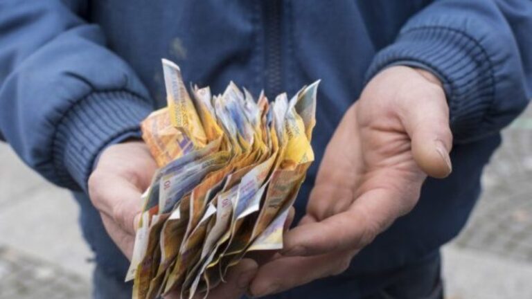 Kosovarja e ‘fikë’ 80 vjeçarin në Zvicër, ia merr gati 300 mijë franga