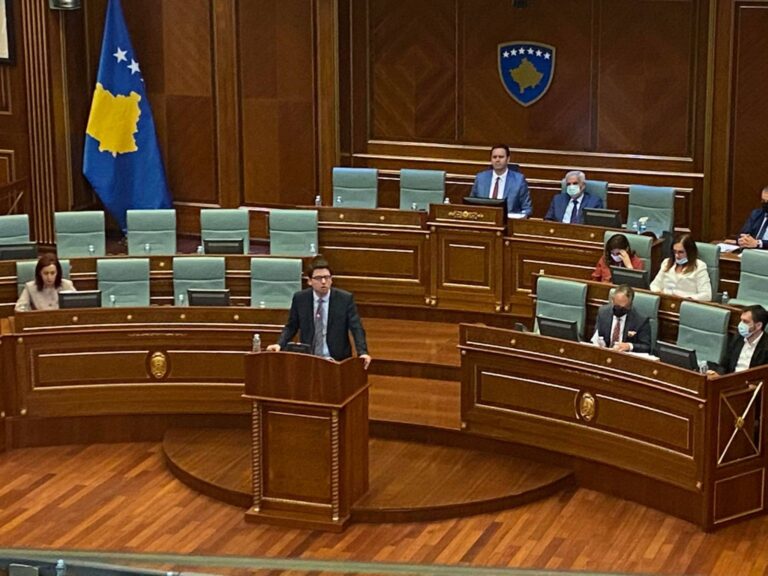 Ministrit Murati, nesër do t’i kërkohet falja e borgjeve ndaj bizneseve