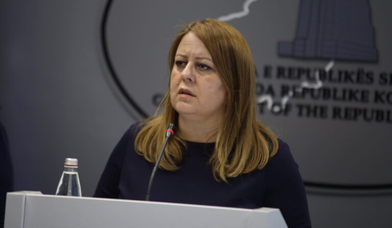 Ish-ministrja Bajrami për 2.1 milionëshin e vjedhur: S’di pse nuk po kthehen në Thesar