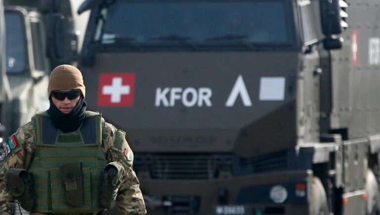 Aluzionet e Vuçiqit për tërheqjen e KFOR-it, të pabaza
