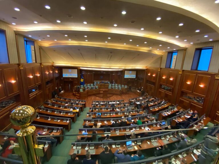 Nuk kalon rezoluta për rritjen e shtesave