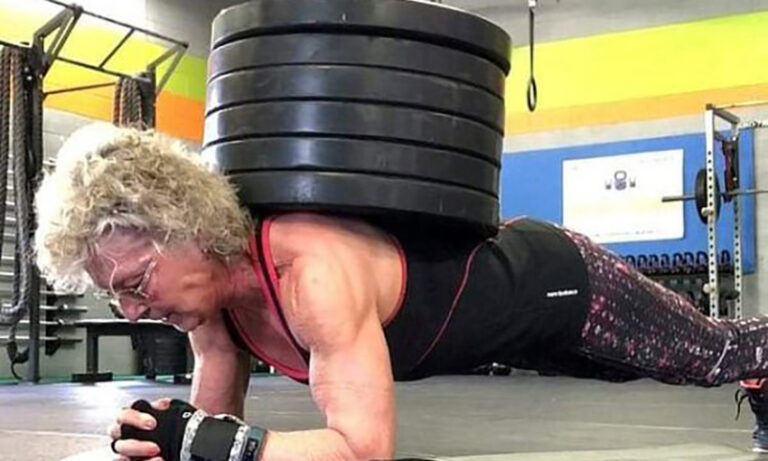 Flet 71-vjeçarja që bën nga 20 orë në javë në palestër