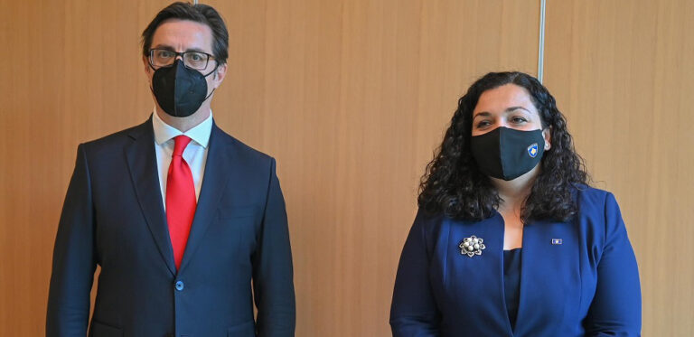 Edhe Pendarovski kundërshton idenë e ndryshimit të kufijve në rajon