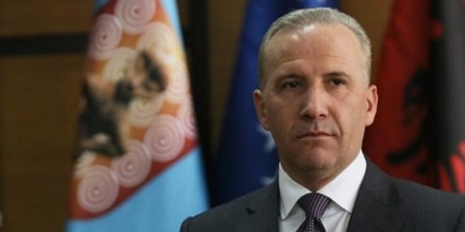 AKR-ja nesër zyrtarizon kandidatin për Prishtinën: Kush janë tre kundër-kandidatët e Selim Pacollit brenda partisë?