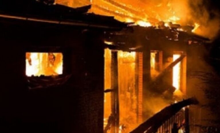 Përfshihet nga zjarri një qumështore në Prizren, pronari thotë se dëmi është rreth 50 mijë euro