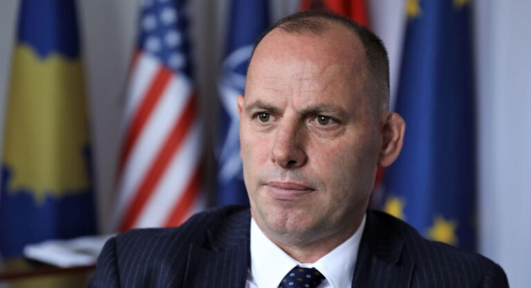 Lladrovci falenderon ministrin Mehaj: FSK është zemra e shtetit tonë!