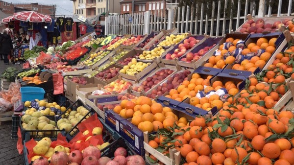 Rënie të çmimit në mallrat e konsumuara në bujqësi