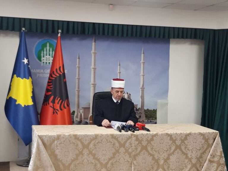 Myftiu Naim Tërnava uron Bajramin, tregon se a do të falet namazi