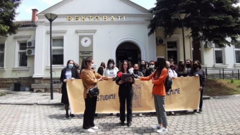 Kërkohet ndryshimi i rregullores për parandalimin e ngacmimeve seksuale në UP