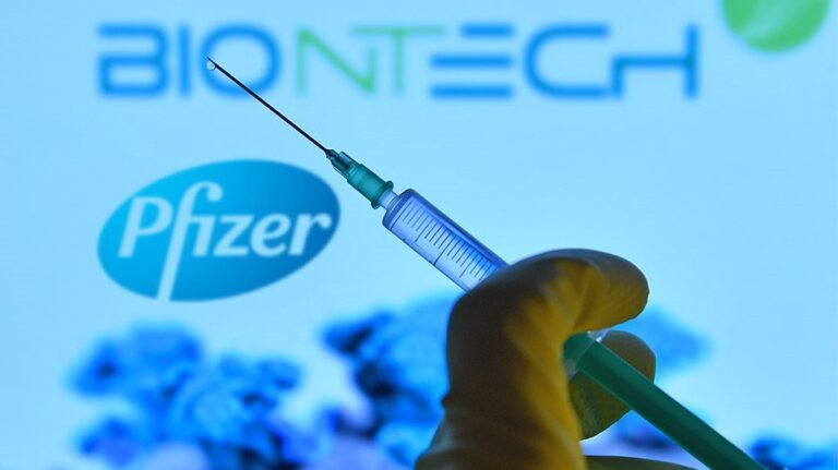 Sot pritet të arrijnë në Kosovë 4 mijë e 680 vaksina Pfizer