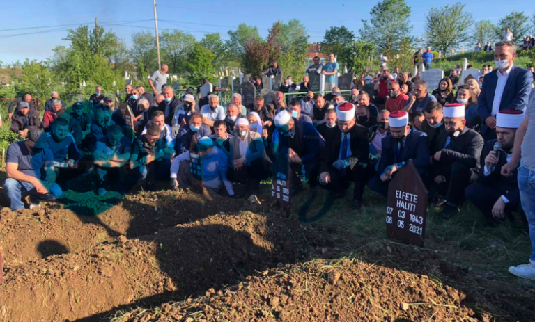 I jepet lamtumira e fundit familjes Haliti nga Gjilani që vdiq në Shqipëri