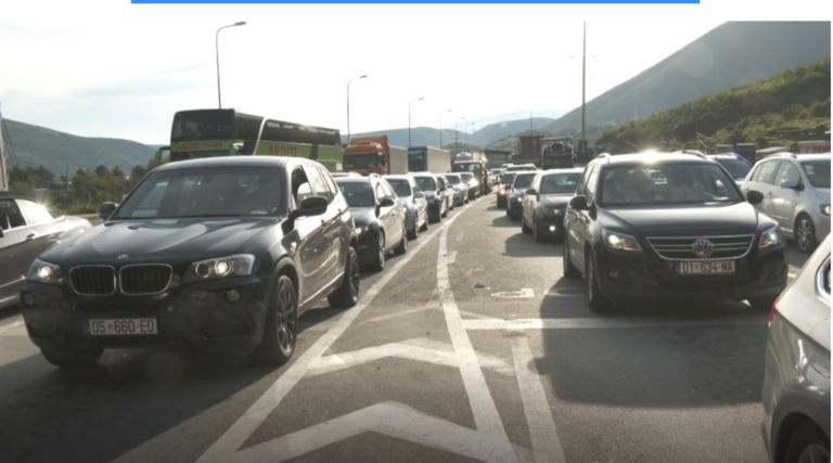 Fluks në Morinë, qytetarët e Kosovës zgjedhin Shqipërinë për të pushuar