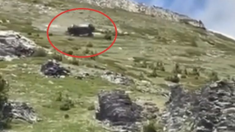 Pamje të rënda: Rrokulliset vetura e “Off Road” në Deçan, lëndohet një person