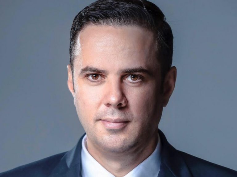 Abdixhiku i ashpër ndaj Qeverisë Kurti: Për 100 ditë Zajednica u bë Asociacion, dialogut iu hoq kërkim falja…